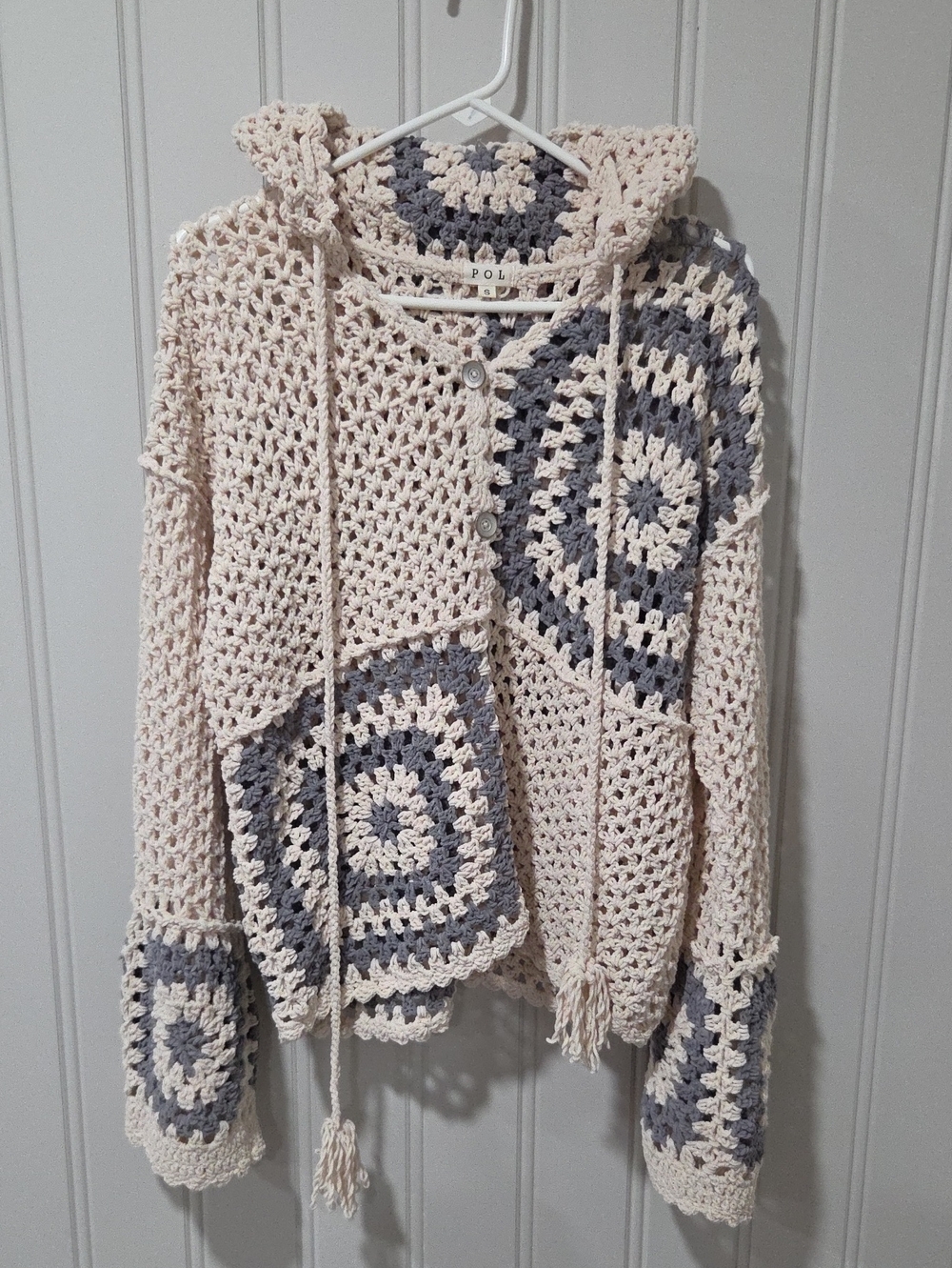 POL Bohemian Crocheted Cardigan Cream & Gray Size Small